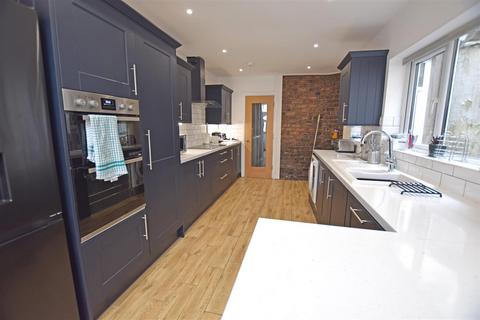 3 bedroom terraced house for sale, Heathfield Road, Heath/Gabalfa, Cardiff