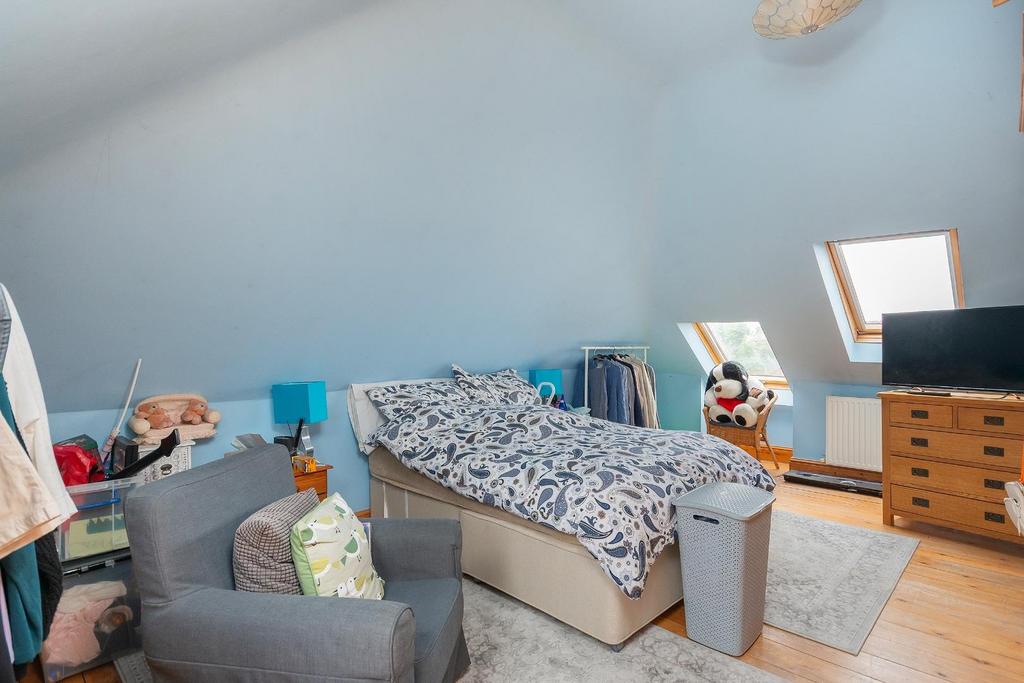 3 F4 AHD - Bedroom I.jpg