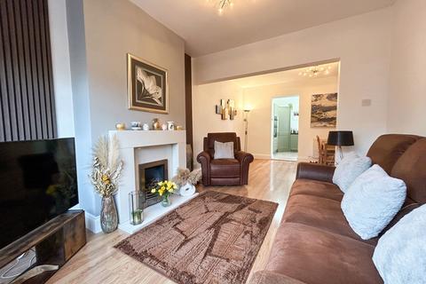3 bedroom house for sale, Nansen Avenue, Manchester M30