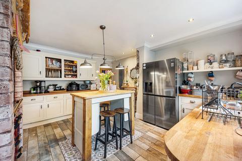 4 bedroom semi-detached house for sale, Coniston Avenue, Ashton-In-Makerfield, WN4