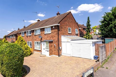 3 bedroom semi-detached house for sale, Beaconfield Road, Epping