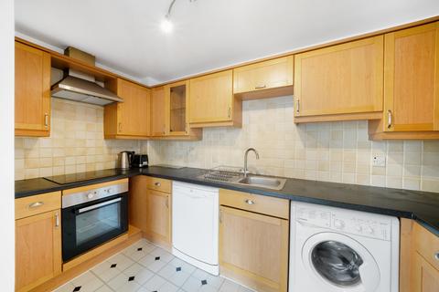 2 bedroom flat for sale, Hirst Crescent, North Wembley, HA9