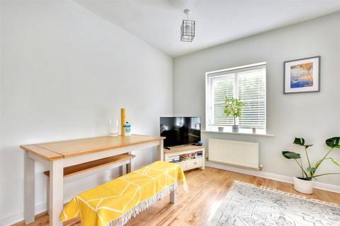 2 bedroom apartment for sale, Shaw Gardens, Gedling, Nottingham