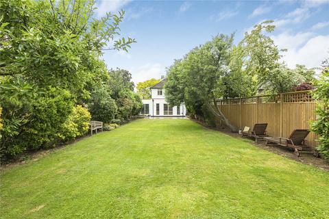 7 Beresford Avenue, Twickenham, TW1 2PY