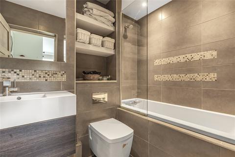 7 Beresford Avenue, Twickenham, TW1 2PY