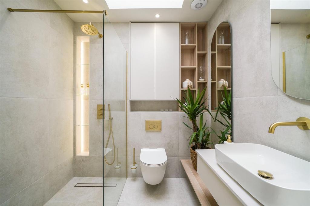 Flat 7, Pristine House - XISw Du Lr GQGd Z5s VPJk F.jpg