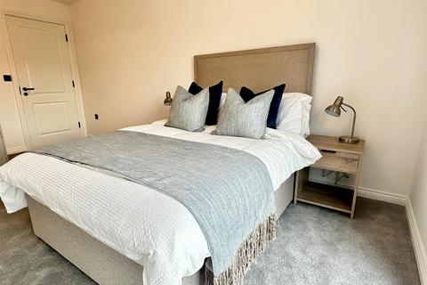 2 bedroom apartment to rent, Springwell Gardens, Springwell Road, Leeds LS12