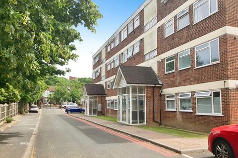 29 Beechcroft Close, Streatham, London, SW16 2EW