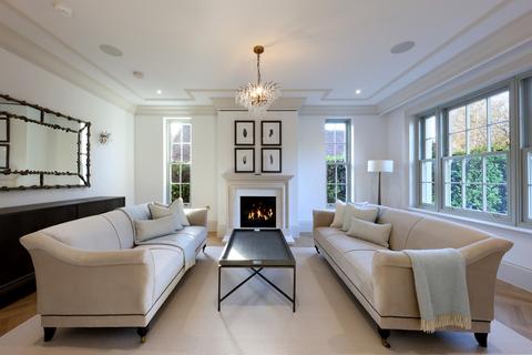 undefined, Heath Rise, Virginia Water