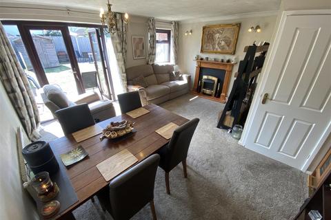 3 bedroom semi-detached house for sale, Cherry Tree Walk, Stourport-On-Severn
