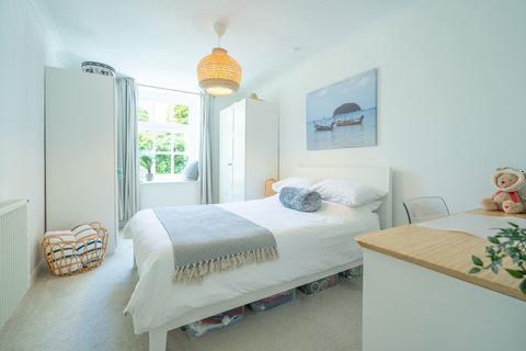 2 bedroom flat for sale, Louisa Terrace, Exmouth, EX8 2AQ