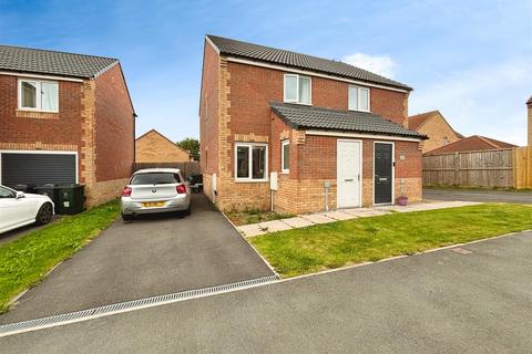 2 bedroom semi-detached house for sale, Blackthorne Cl, Bradford BD2