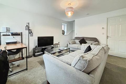2 bedroom semi-detached house for sale, Blackthorne Cl, Bradford BD2