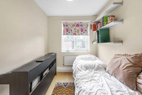 3 bedroom house for sale, Radcliffe Path, London SW8