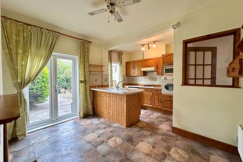 27 Bay View, Paignton, TQ3 2DL