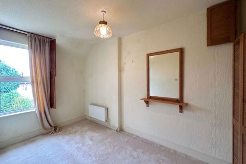 27 Bay View, Paignton, TQ3 2DL
