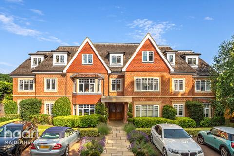 2 bedroom flat for sale, Shoppenhangers Road, Maidenhead