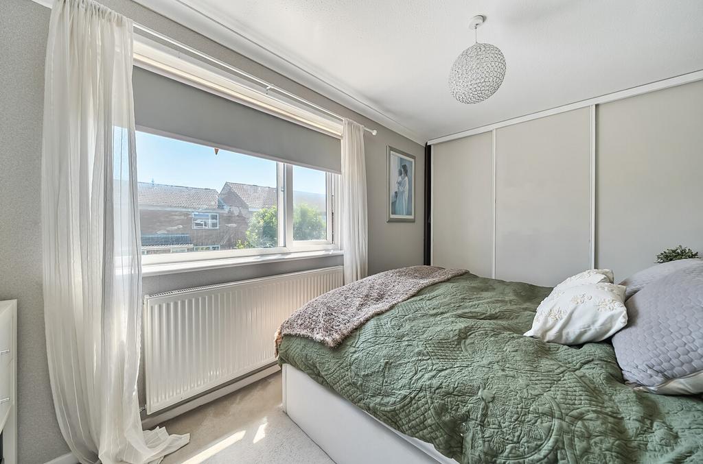 1312180-5-6852bbd...