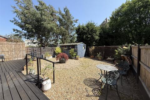 3 Bartlett Road, Shaw, Oldham, OL2 7BS