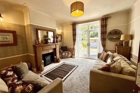 3 Bartlett Road, Shaw, Oldham, OL2 7BS