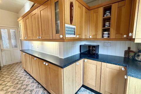 3 Bartlett Road, Shaw, Oldham, OL2 7BS