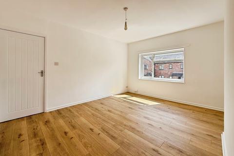 2 bedroom flat for sale, King Street, Wellington TF1