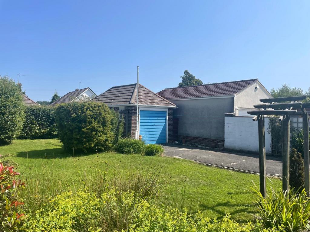 Rear garden garage