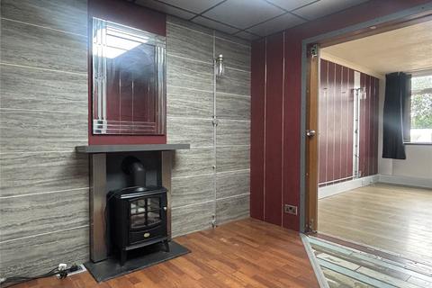 3 bedroom terraced house for sale, Turner Street, Lees, Oldham, Greater Manchester, OL4