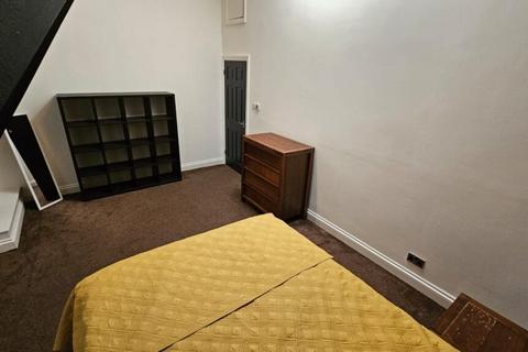 4 bedroom flat share to rent, Room 4, St Johns House, Merrion Street, Leeds, LS2 8JE