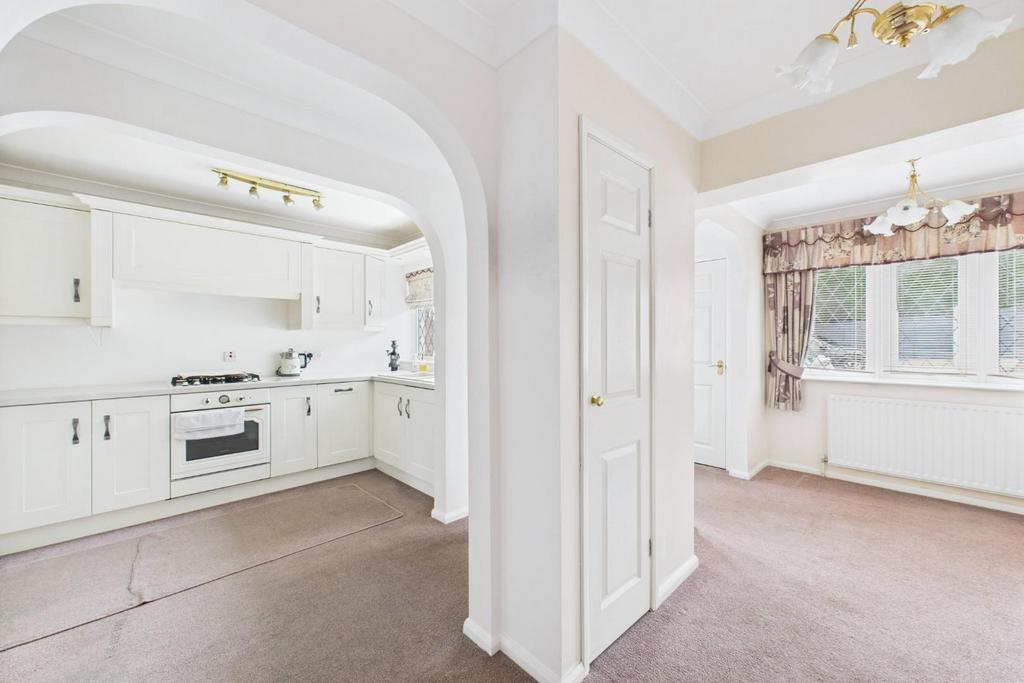 CAM04106 G0-PR0144-STILL033.jpg