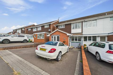 3 bedroom semi-detached house for sale, Elmwood Road, Wordsley, DY8 5JU
