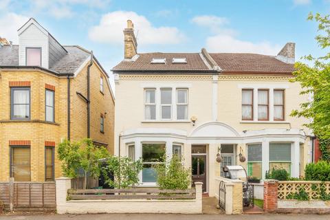 4 Wiverton Road, London, SE26 5HY