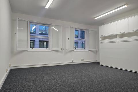 Retail property (high street) to rent, 228 Bishopsgate London EC2M 4QD