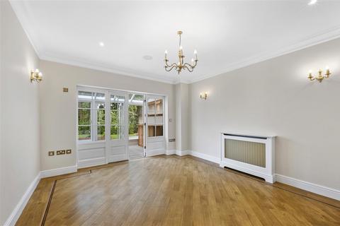 undefined, The Leigh, Coombe, Kingston Upon Thames