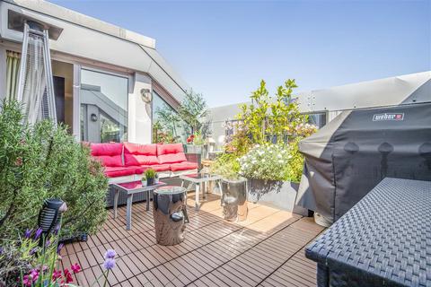 undefined, Parkgate Road, SW11