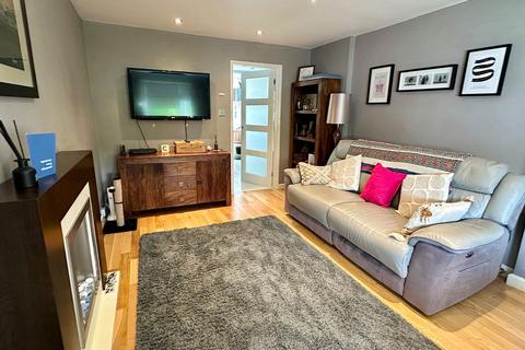 1 Aldwell Close, Wootton, Northampton, NN4 6AX