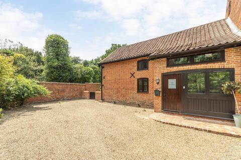 3 bedroom barn conversion for sale, The Common, Norwich NR14