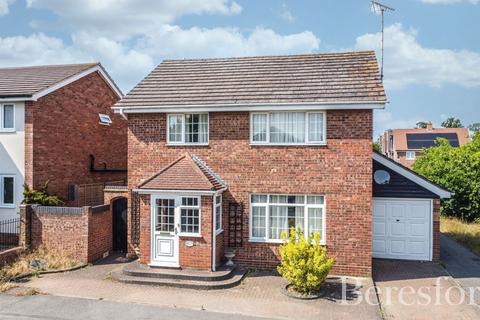 4 bedroom detached house for sale, Gernon Close, Broomfield, CM1