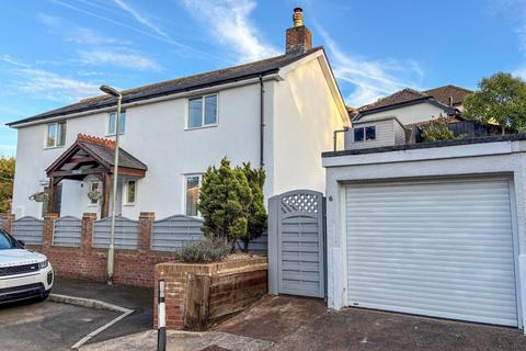 undefined, Henry Lewis Close, Whimple