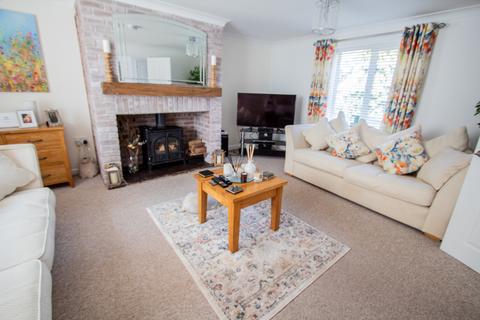 3 bedroom detached house for sale, Henry Lewis Close, Whimple
