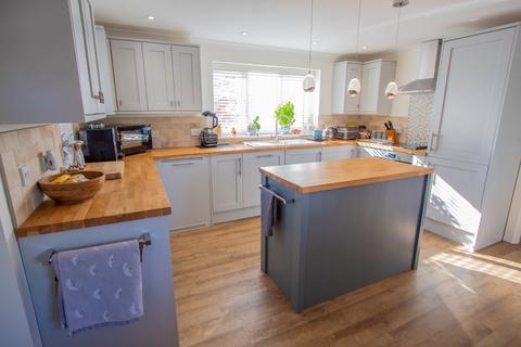 3 bedroom detached house for sale, Henry Lewis Close, Whimple