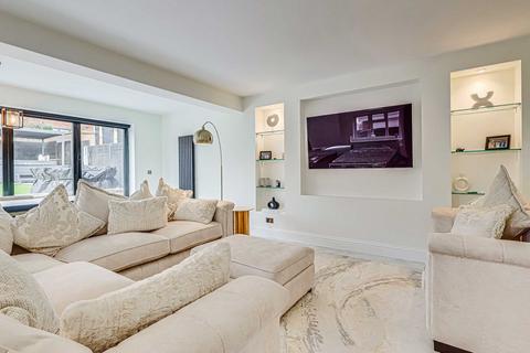 5 bedroom detached house for sale, Uplands Road, Benfleet, SS7