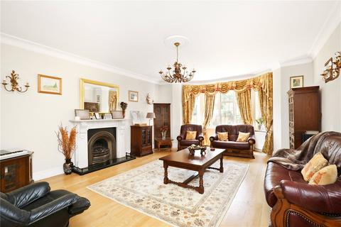 undefined, Tring Avenue, Ealing Common, London, W5
