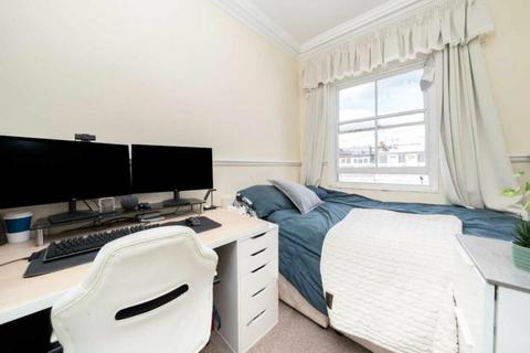 3 bedroom flat for sale, Lexham Gardens, London, W8