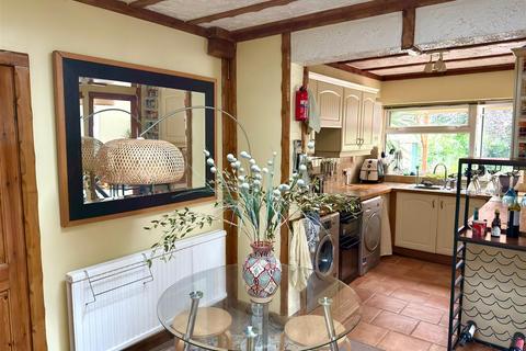 3 bedroom detached bungalow for sale, Chestnut Avenue, Oulton Broad, Lowestoft, Suffolk, NR32