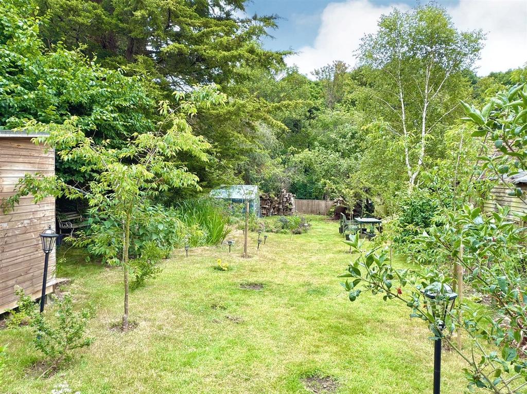 GARDEN 3.jpg