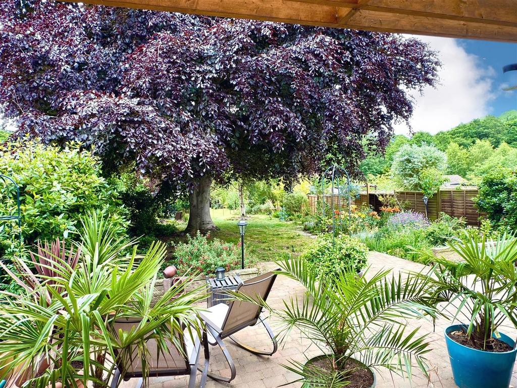GARDEN 16.jpg