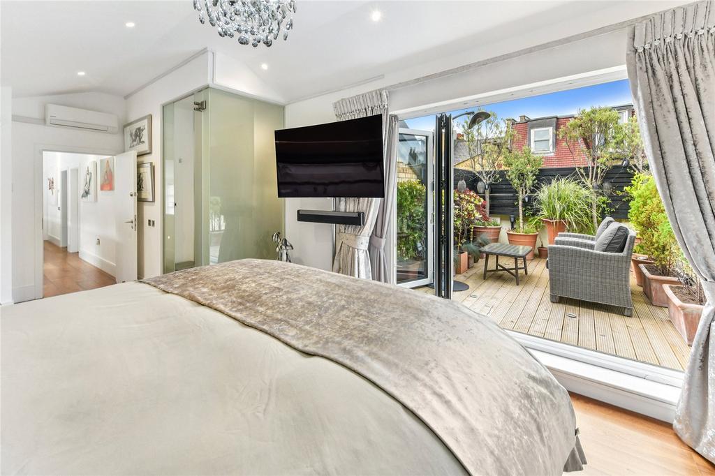 Principal Bedroom