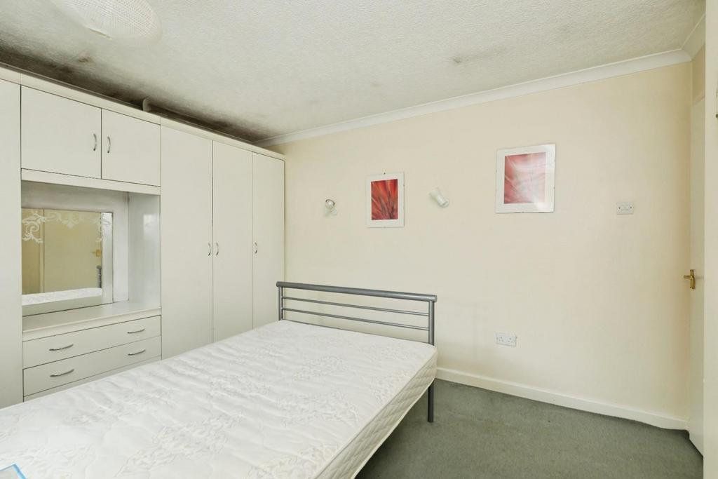 Bedroom no.1