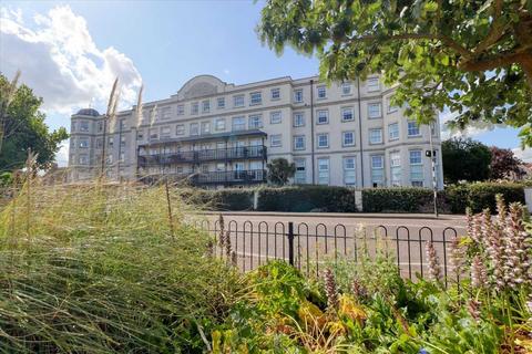 2 bedroom apartment for sale, Clacton on Sea CO15